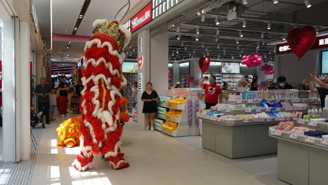 卓悦百盛购物公园裕民店盛大开业 打造裕民商业新地标