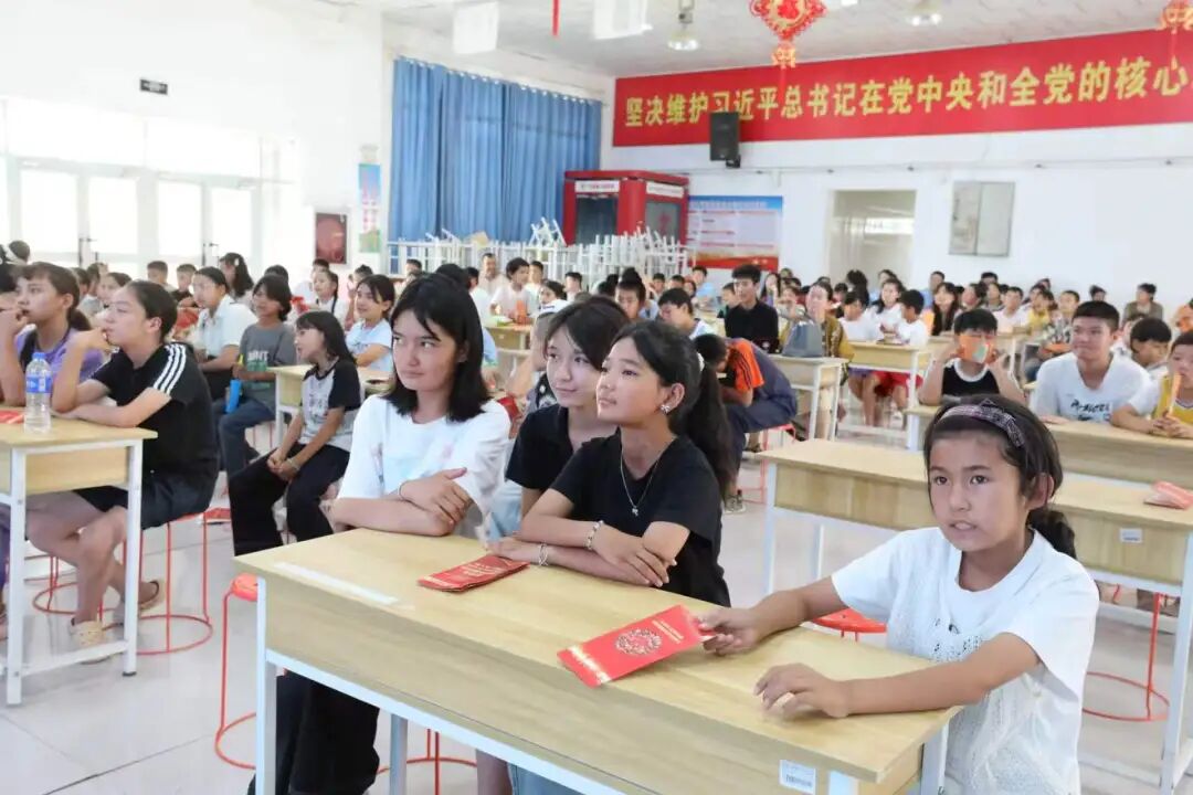 新疆政法学院“石榴籽”宣讲团推动民族团结进步法治精神扎根图木舒克
