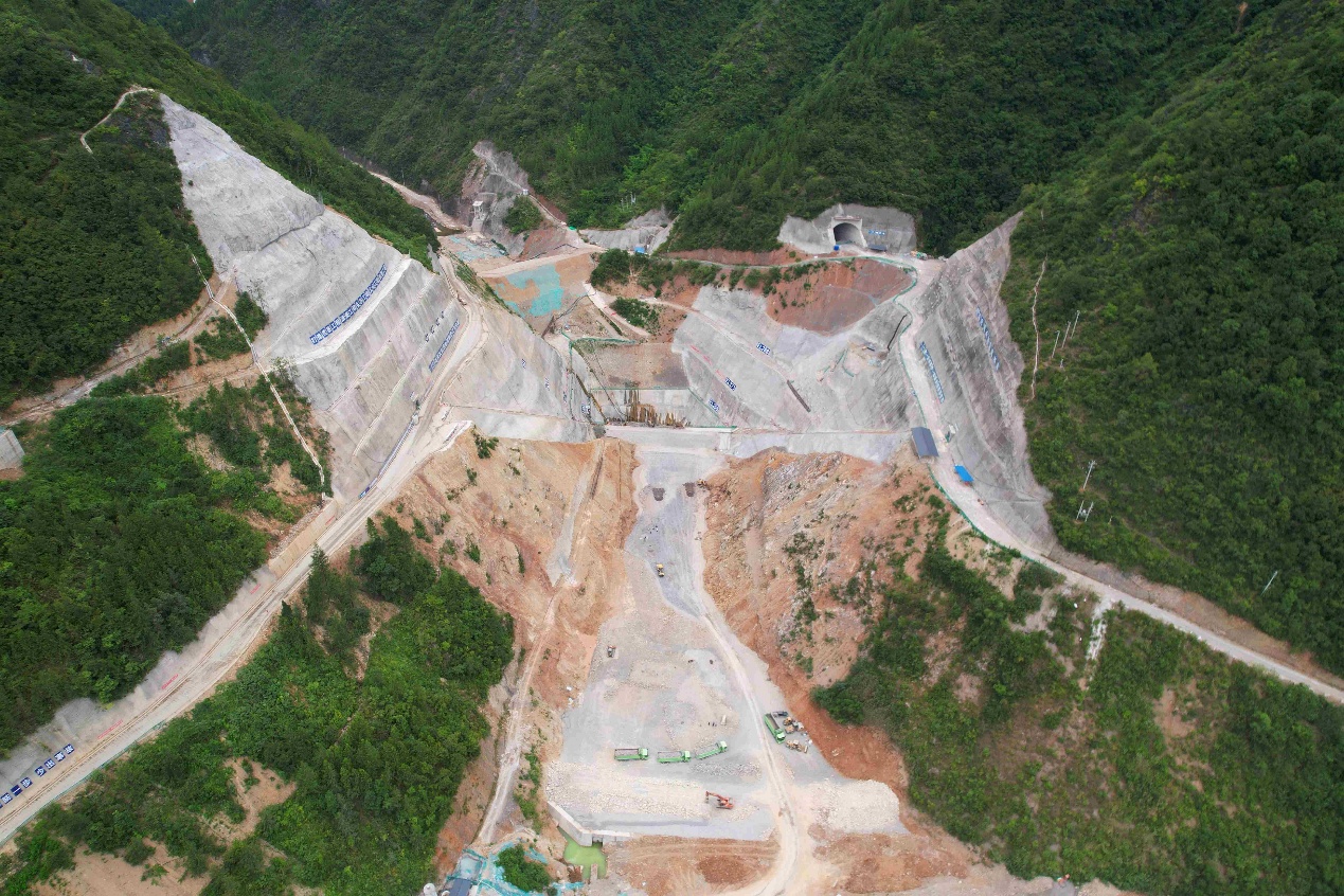 重庆巫溪：凤凰水库工程进入大坝填筑阶段