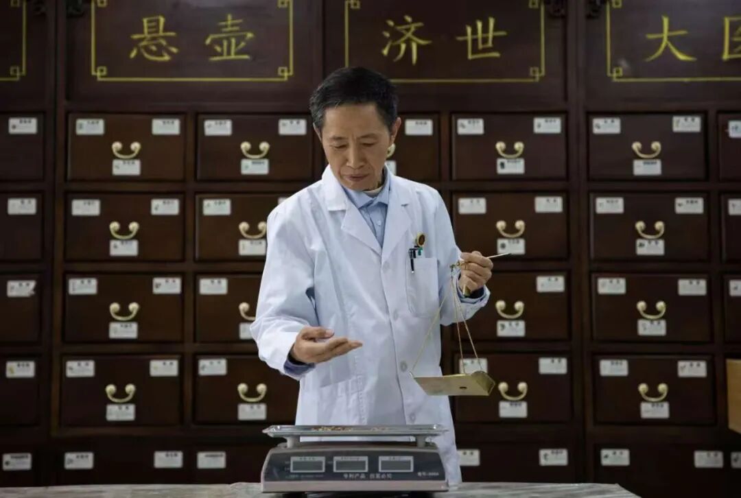 永不停歇的援疆路——记北京援疆医生贺保卫