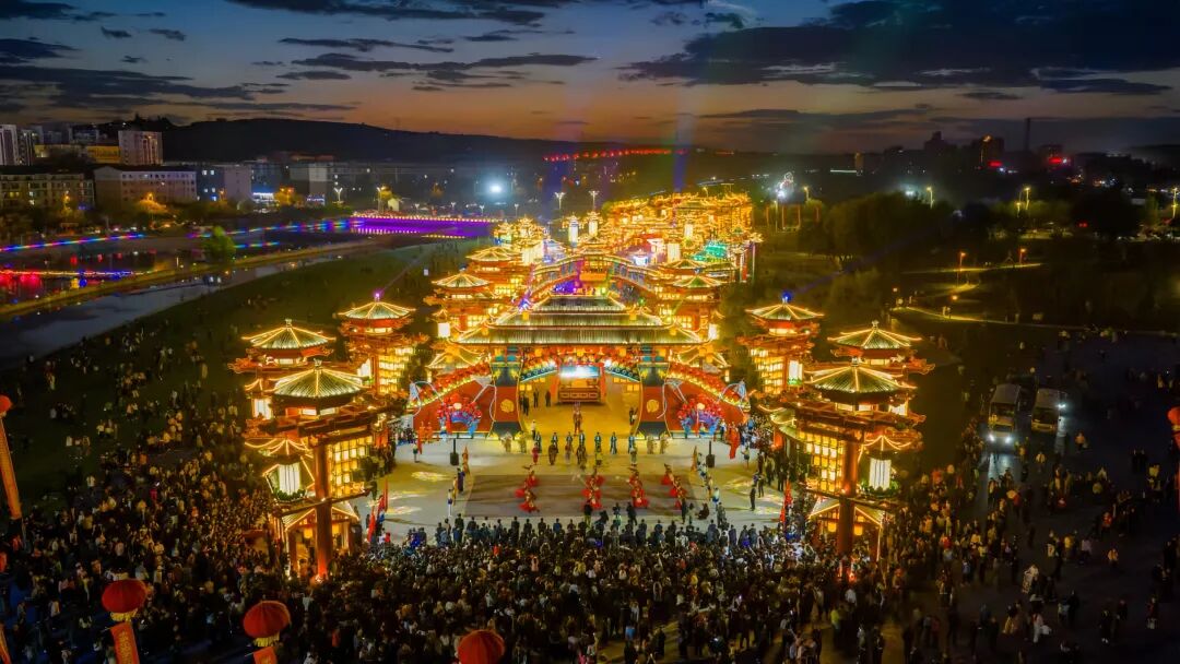 美稷长河里夜未央:一座北方小城的美学自觉