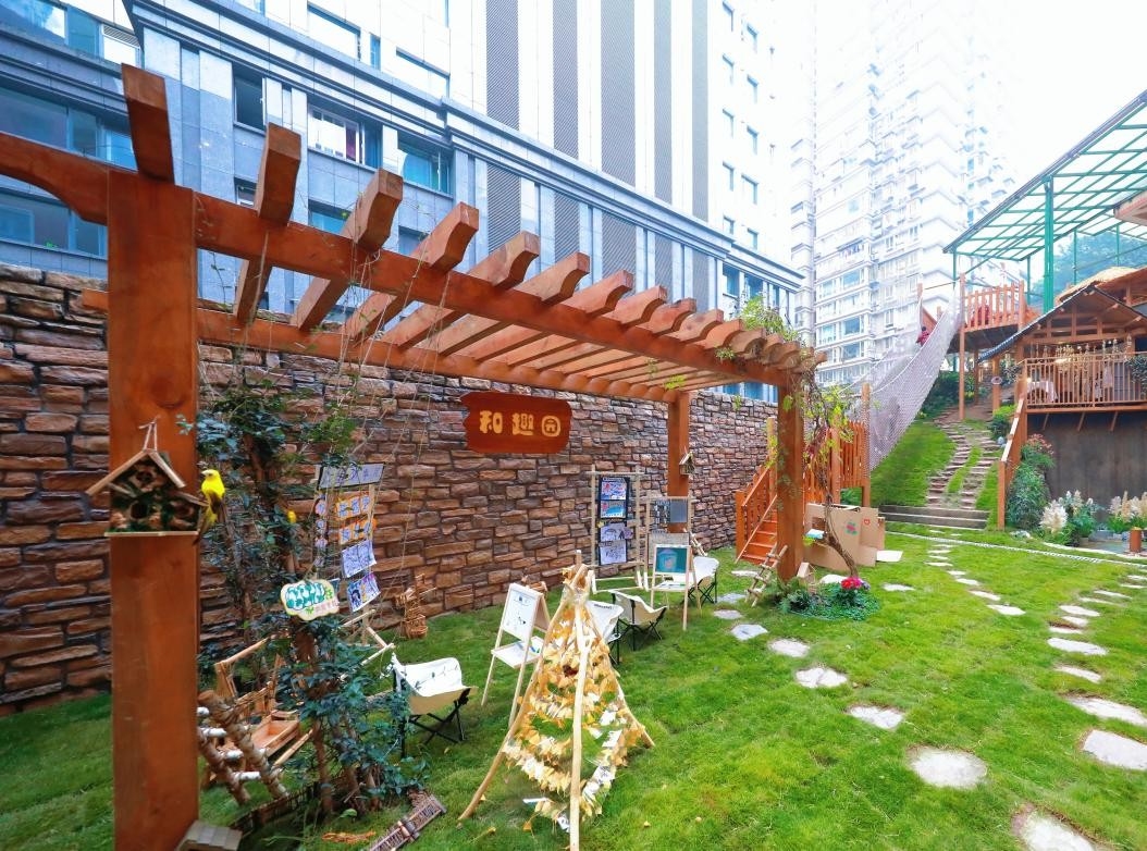 美好教育看得见|操场搬上房、泳池建地下，重庆渝中把学校“叠”了起来