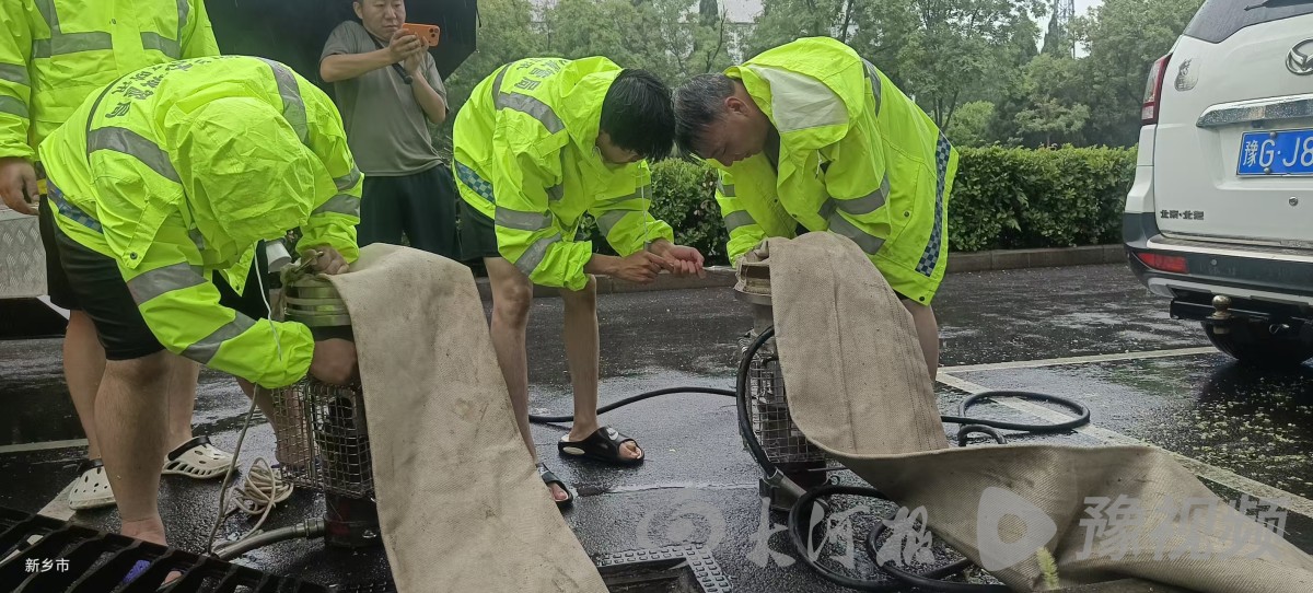 河你共风雨 | 新乡全城布防,城管多举措筑牢城市防汛防线