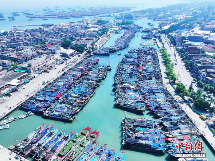 南海开海倒计时 广西北海渔船整装待发
