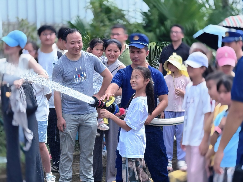 “8·7公众开放体验日”走进防城港核电基地 ——共同开启核与辐射科普之旅