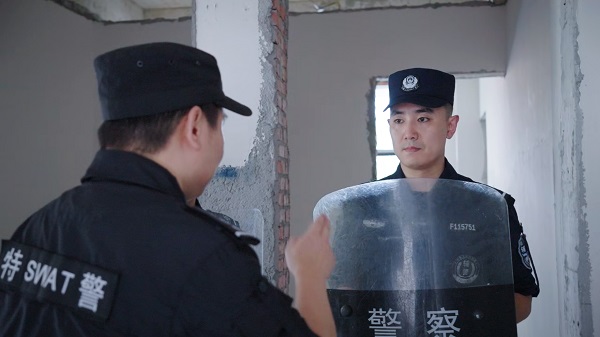 巴渝警像|重庆辅警“张超人”：以凡人之躯守万家烟火