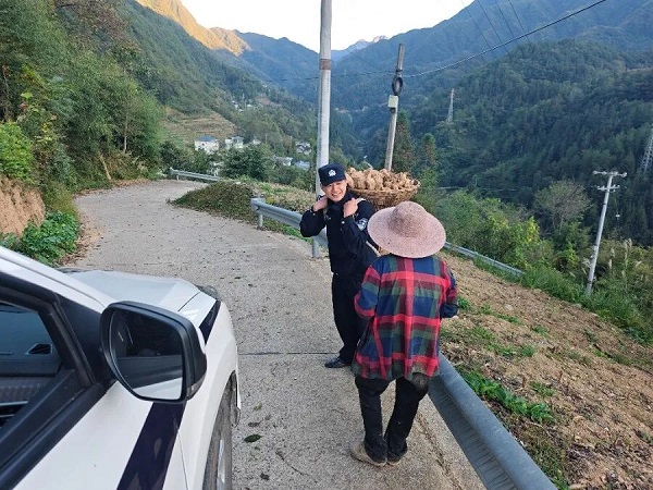 巴渝警像|民警林勇：接得住群众背篓的手，也擒得住逃犯