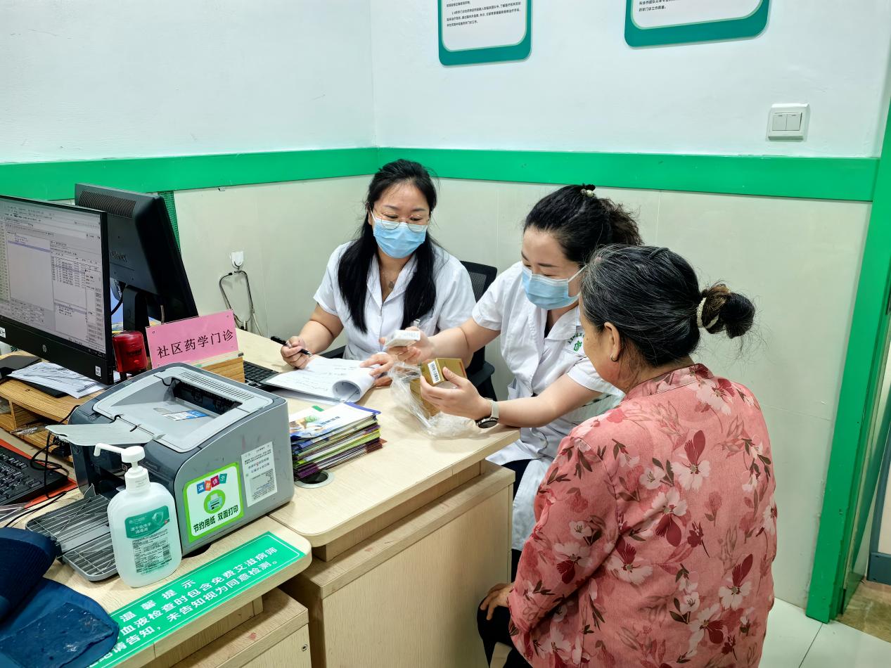 重庆沙坪坝：医共体药学门诊下沉基层 破解群众“用药难”
