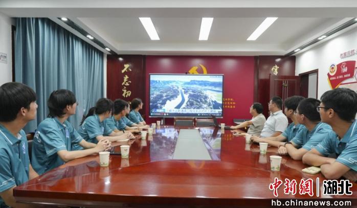 大连理工大学青年学子湖北宜昌探寻大树背后的乡土伦理与生态智慧