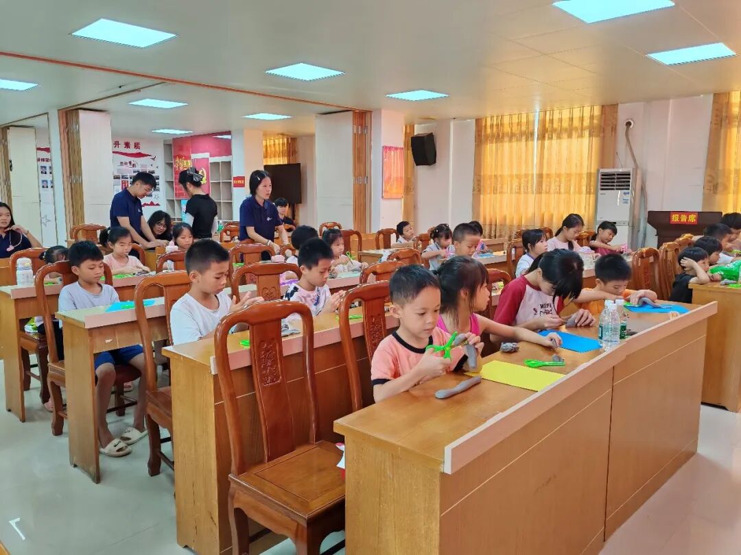 基层样板 | 广东罗定:引导青年学子将论文写在乡土上 汇聚高校突击队力量 助推“百千万工程”走深走实