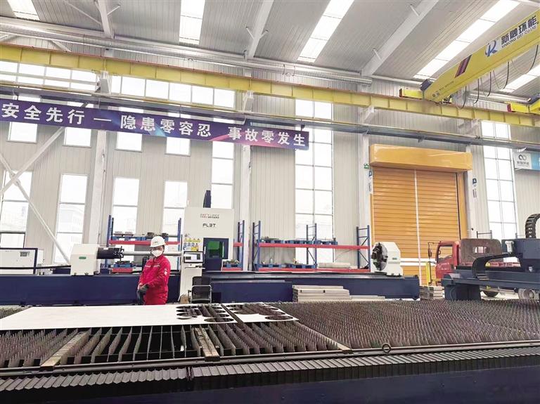 锚定“六大经济”方向 夯实全域招商根基
