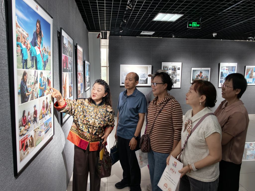第13届宁夏摄影艺术展览在银川美术馆开幕