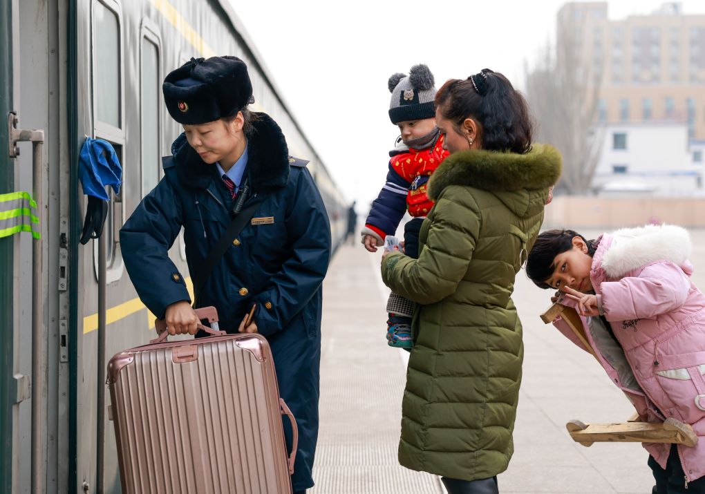 慢火车,承载着动人的中国温度