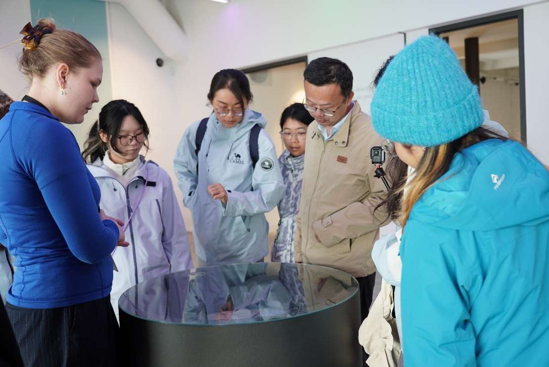 武汉大学测绘学子赴冰岛开展社会实践