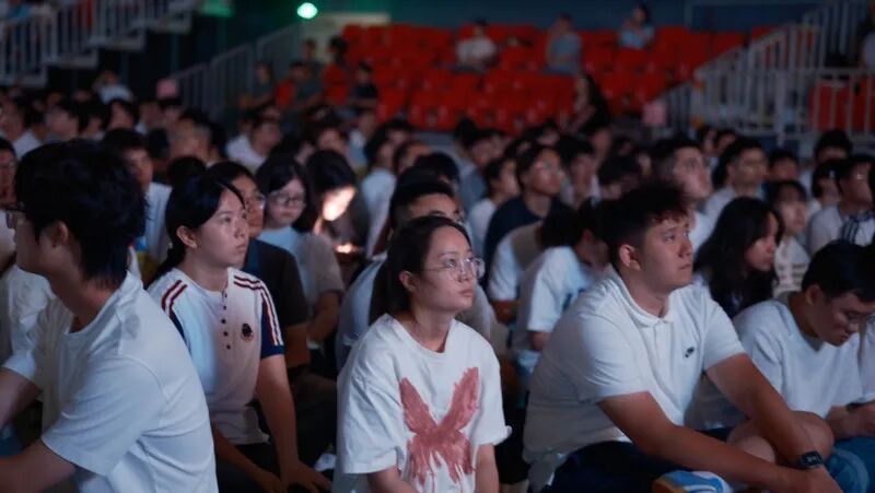 光影中的思政课 | 贵大开展《四渡》主题观影活动