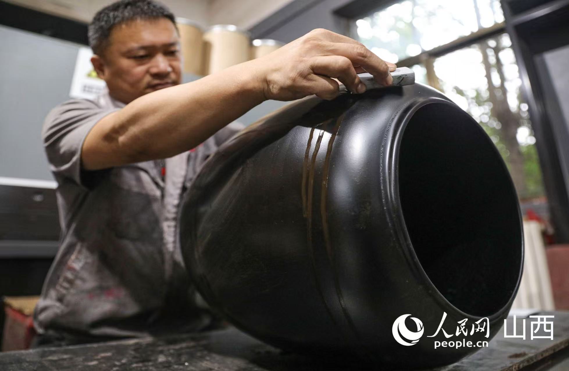 行进中国|六十六道工序里的非遗新传承