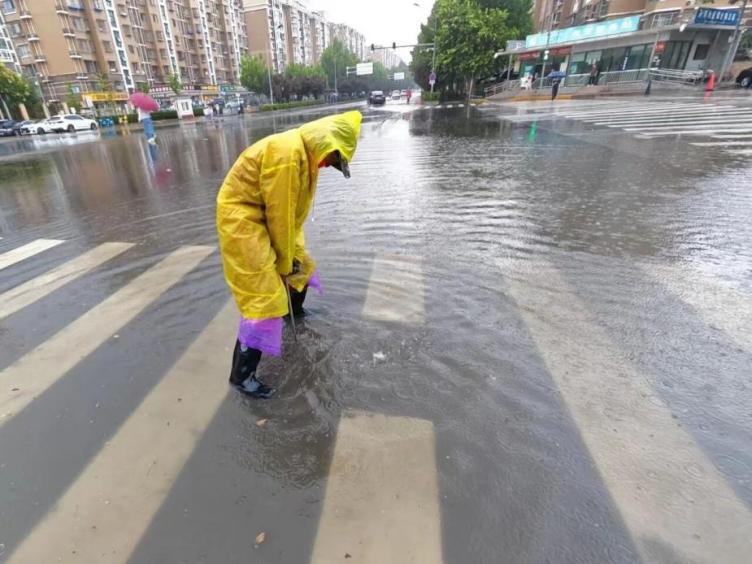雨天不再“看海”！孙河乡“一点一策”巧解积水难题