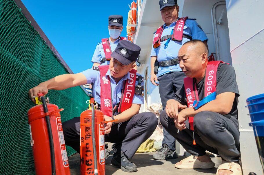 东营公安多措并举护航秋季平安捕捞 东营公安多措并举护航秋季平安捕捞