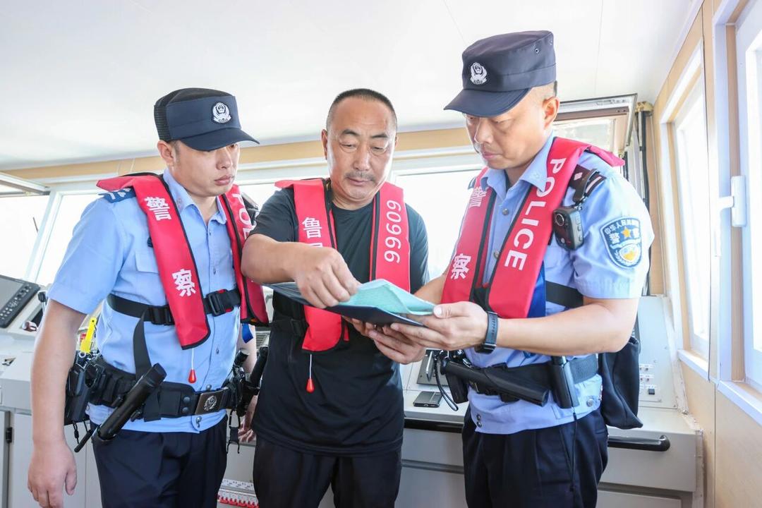 东营公安多措并举护航秋季平安捕捞 东营公安多措并举护航秋季平安捕捞