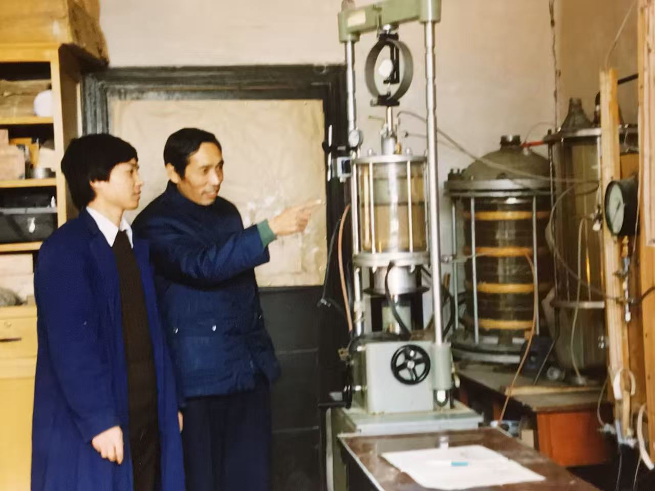 讲好工程师故事⑤|他画的每一根线，都成了重庆的天际线