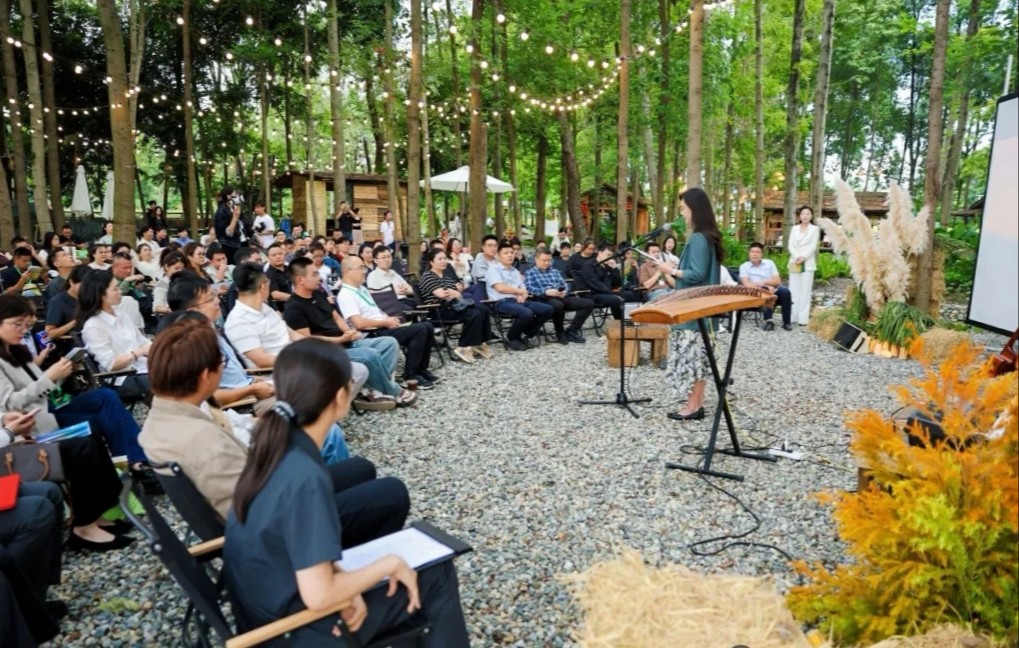 成都崇州“咖啡龙门阵”摆进草坪溪畔 百余家企业亮需求、找伙伴 成都崇州“咖啡龙门阵”摆进草坪溪畔 百余家企业亮需求、找伙伴