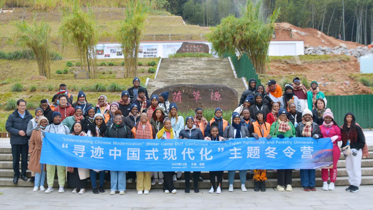 育见新时代·光明会谈丨福建农林大学党委书记赖海榕：耕读八闽 扎根大地——培养“懂农业、爱农村、爱农民”的高素质农林人才