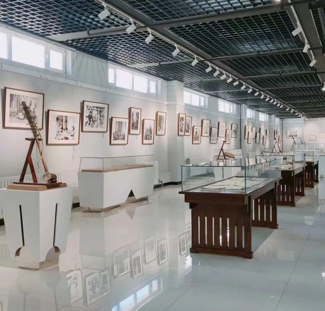 第十三届中国高等戏剧教育联盟交流活动暨第七届大学生戏剧展演活动在新疆艺术学院举行