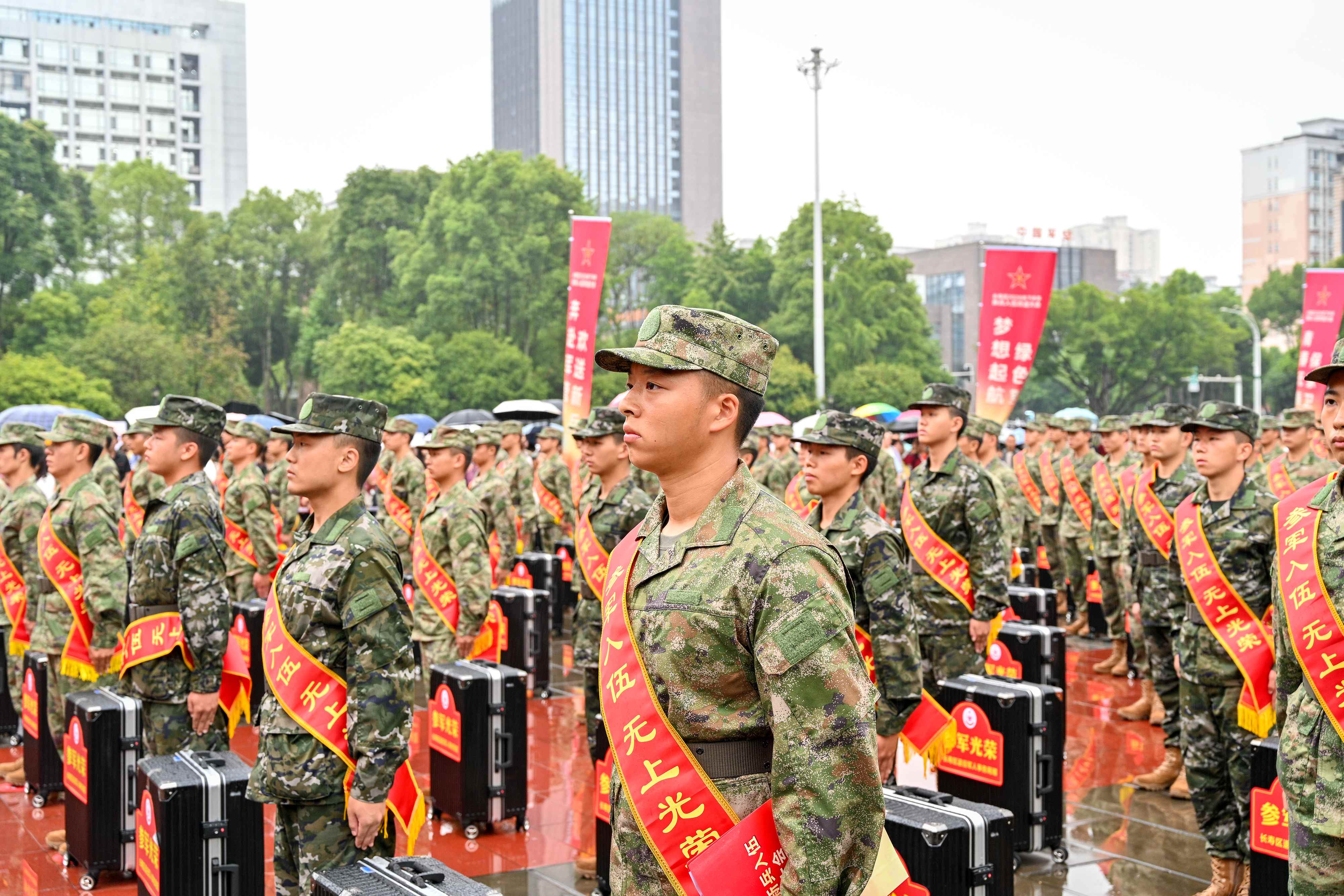 重庆长寿：百余名新兵从烈士故乡奔赴新时代“战位”