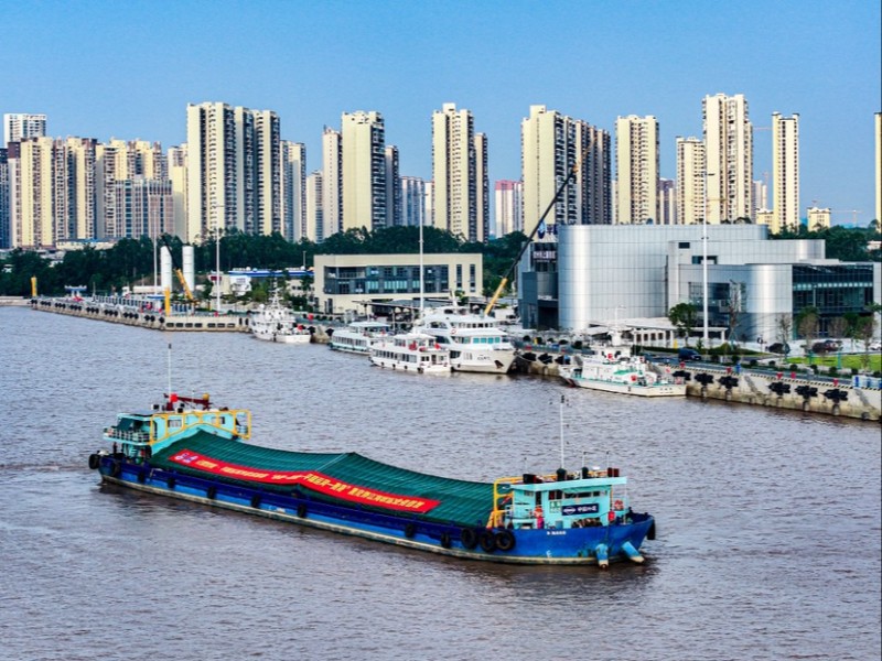 首发成功!三千余吨氯化钾经平陆运河江海联运直达贵港 首发成功!三千余吨氯化钾经平陆运河江海联运直达贵港