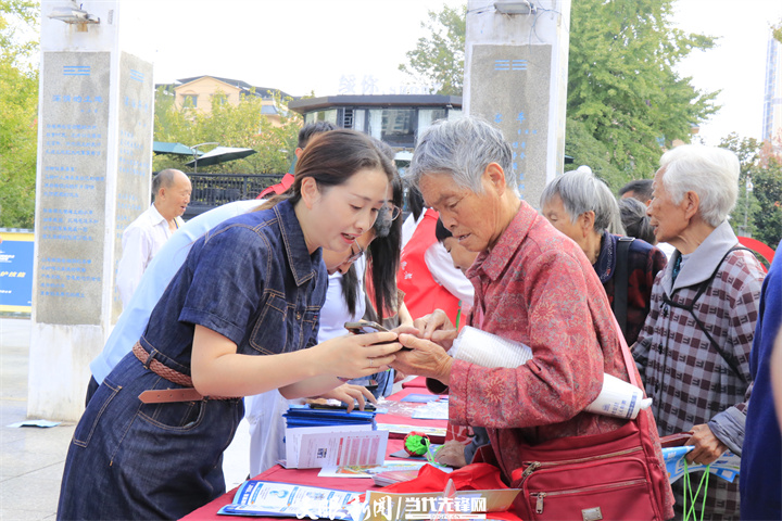 筑牢智能时代的网络安全防线|2026年国家网络安全宣传周贵州地区活动观察