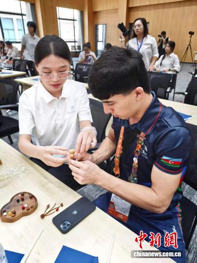 第48届世界技能大赛:技能无声,却让中外青年彼此看见 第48届世界技能大赛:技能无声,却让中外青年彼此看见