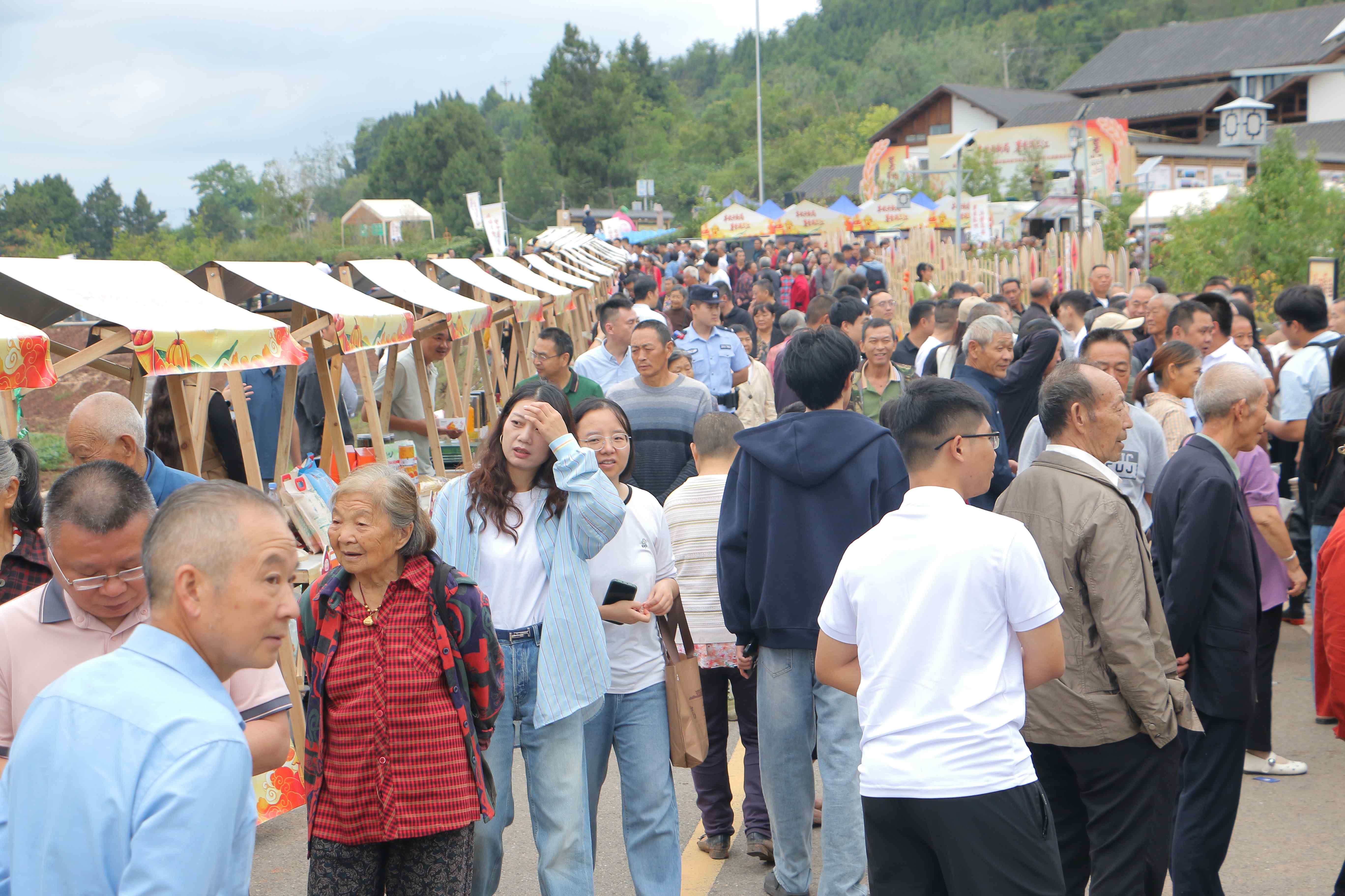 三江大地迎丰年 重庆合川丰收节欢乐启幕