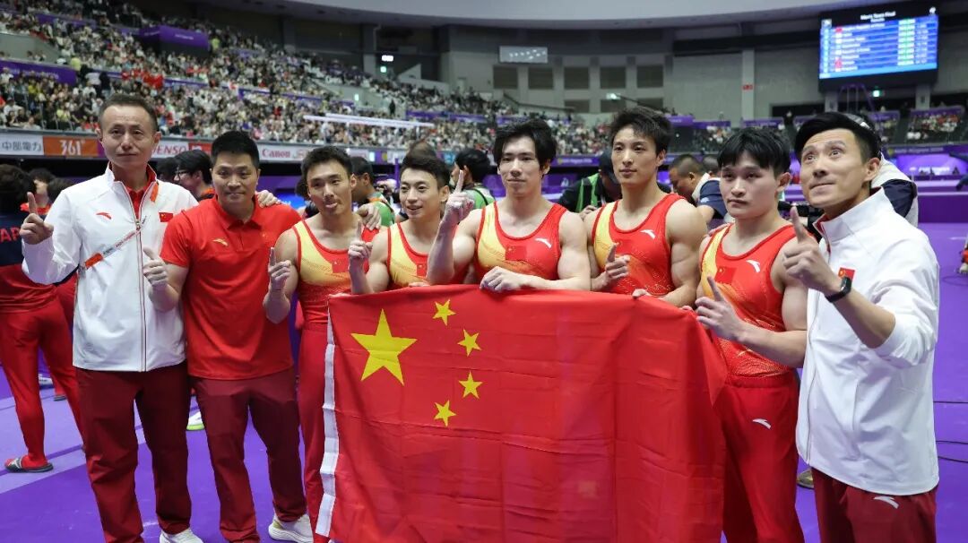 中国体操男团斩获亚运第13冠!广西名将兰星宇助力男团夺金 图片