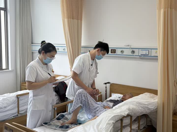 破解养老痛点！江苏仪征市首家“医康养护中心”建成使用