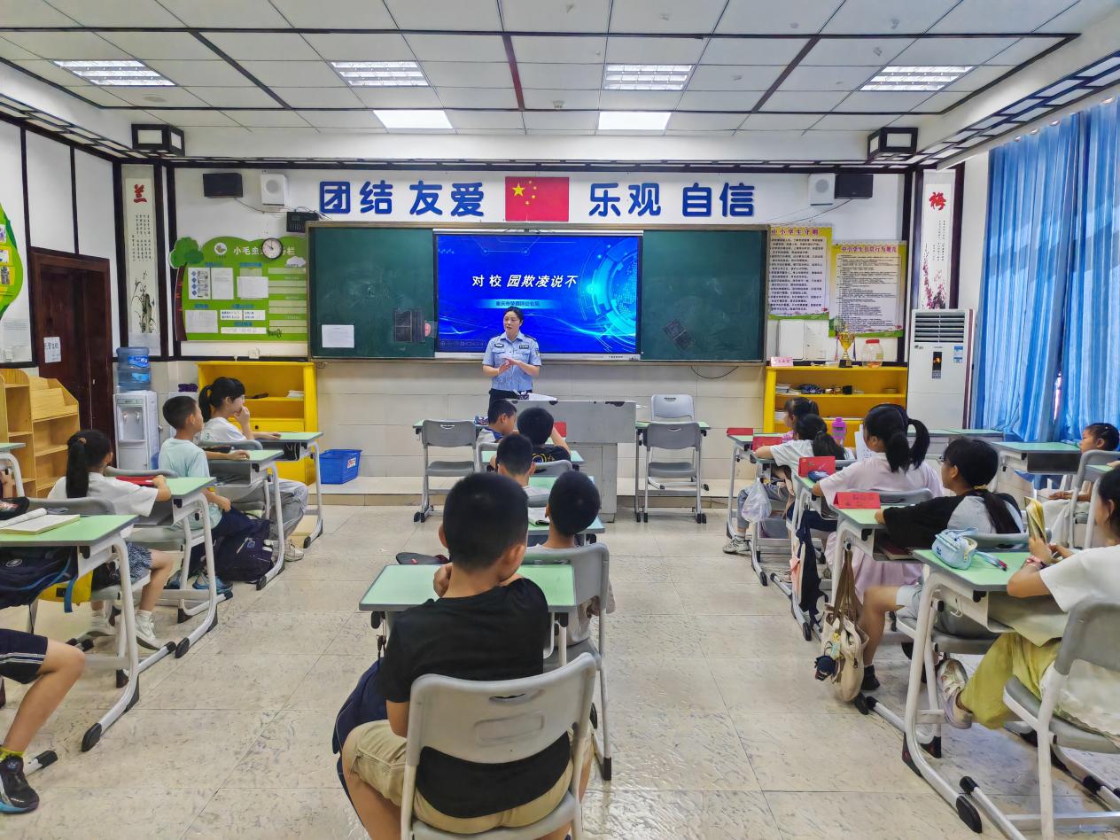 巴渝警像|重庆荣昌女警徐萍：二十七载扎根一线，无声守护一城烟火