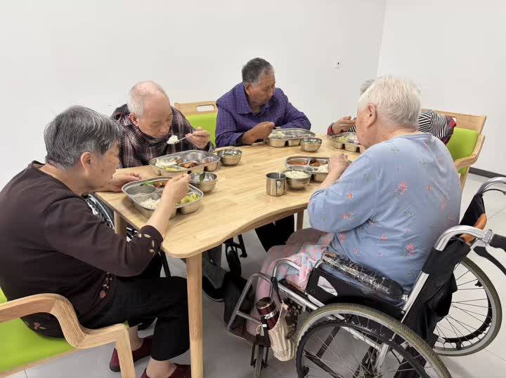 破解养老痛点！江苏仪征市首家“医康养护中心”建成使用