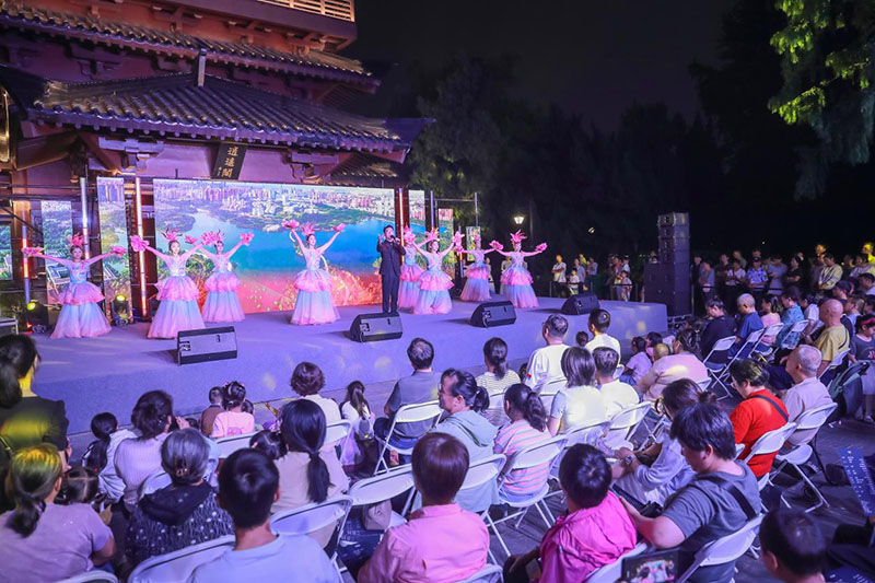 节目表演。何刚 摄