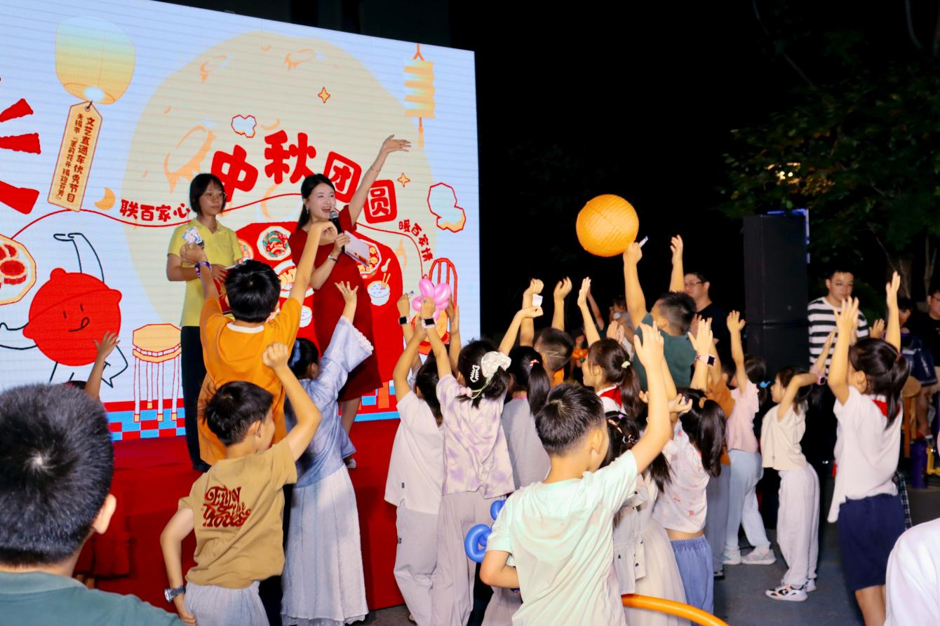 无锡瞻江：一桌团圆饭凝聚邻里情，百家宴赋能基层治理