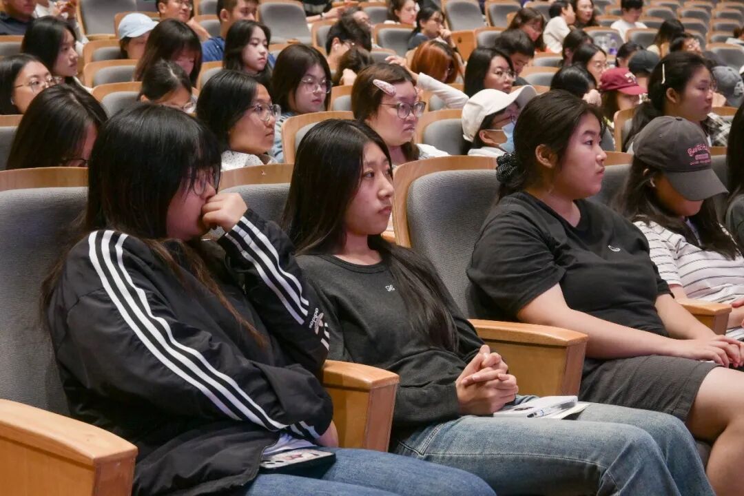 “青观中国”暑期国情调研暨社会实践成果汇报会圆满举办