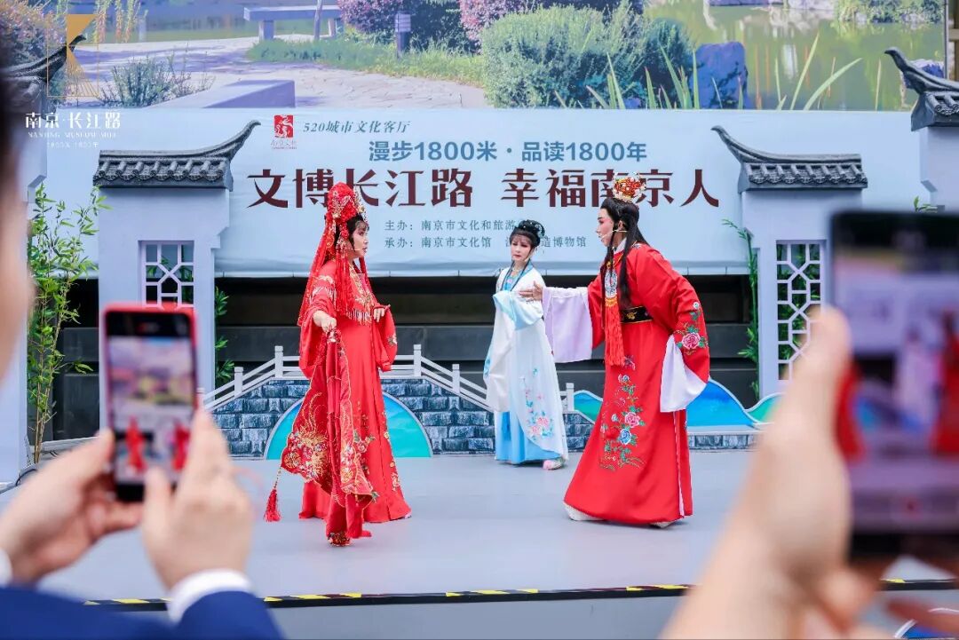 长江路文博街区正式开街,无界畅玩!