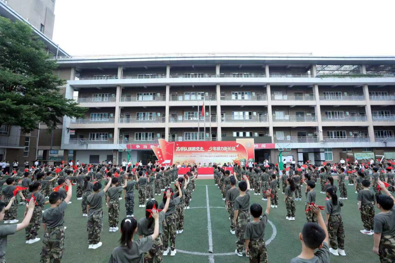 福建福州：少年接力新长征