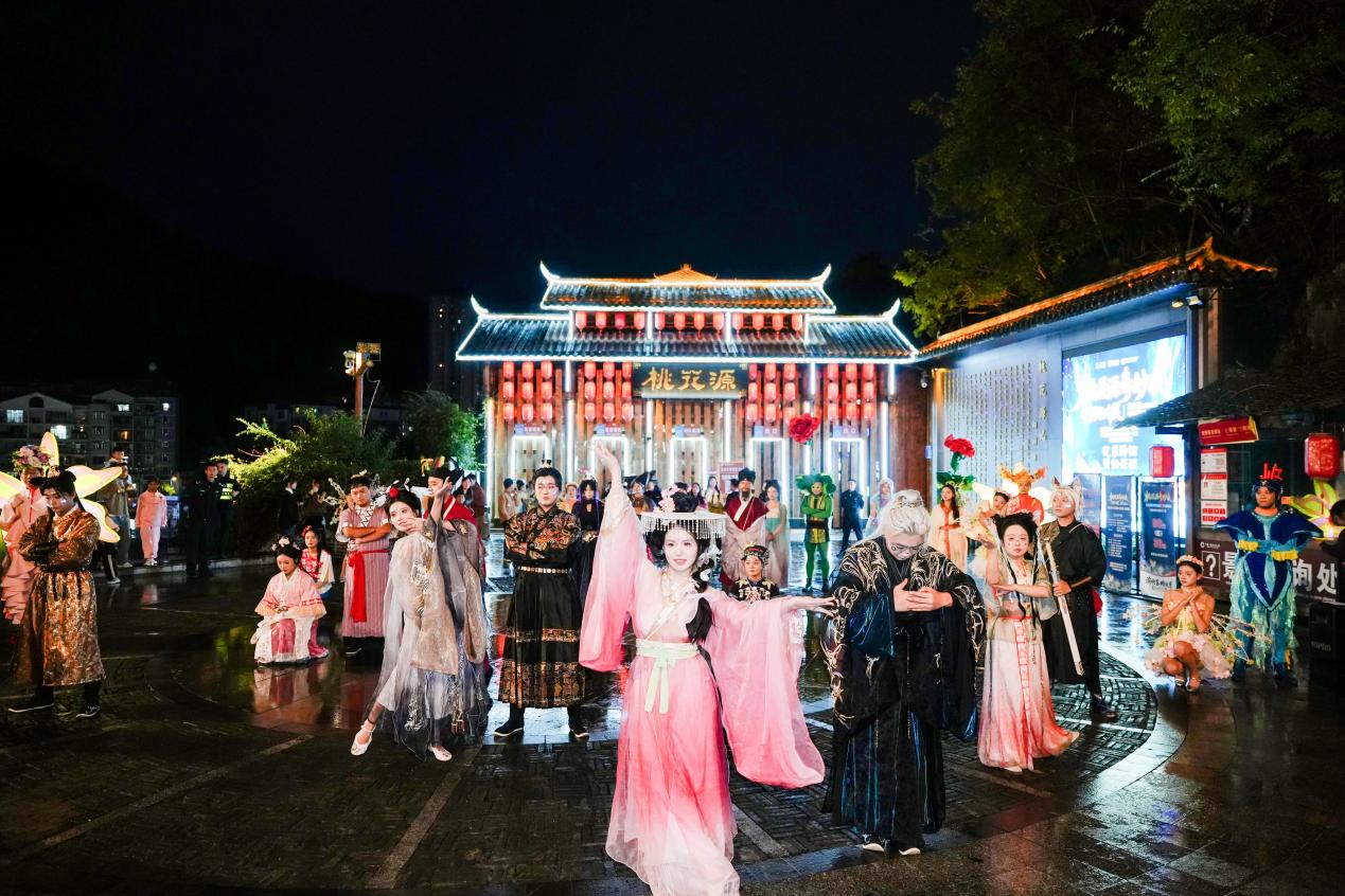 国庆假期重庆文旅多元业态出彩 激活假日消费市场
