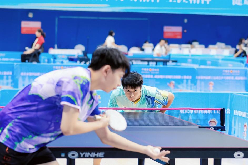 国球牵线、赛事搭桥 成渝职工以赛会友叙情谊