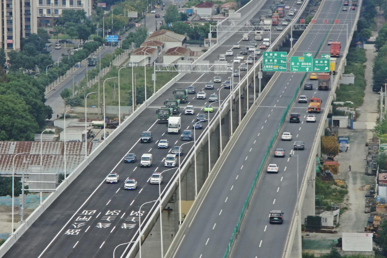 江潮润西渡：浦江第一湾的奋进实践