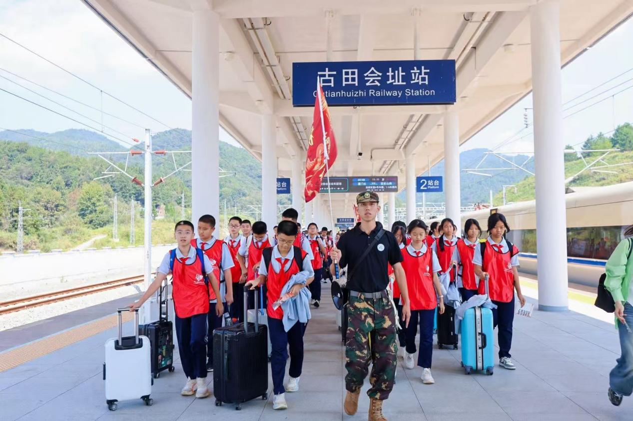 行见八闽：让思政课行走在福建的山海红土间