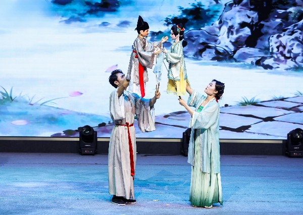 第十届木偶皮影中青年技艺传承展演移师三门峡 第十届木偶皮影中青年技艺传承展演移师三门峡