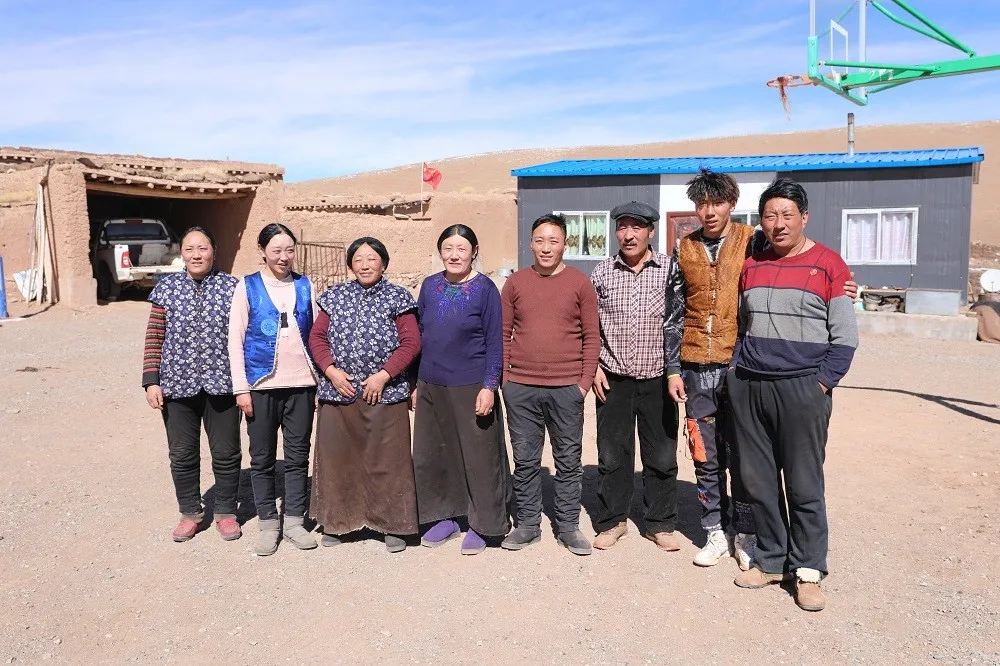 青藏边界 天边索加 ——玉树民政开展慰问疫情防控期间边界困难群众活动
