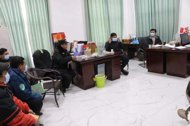 青海玉树：曲麻莱县驻格尔木党工委召开疫情防控部署工作会议