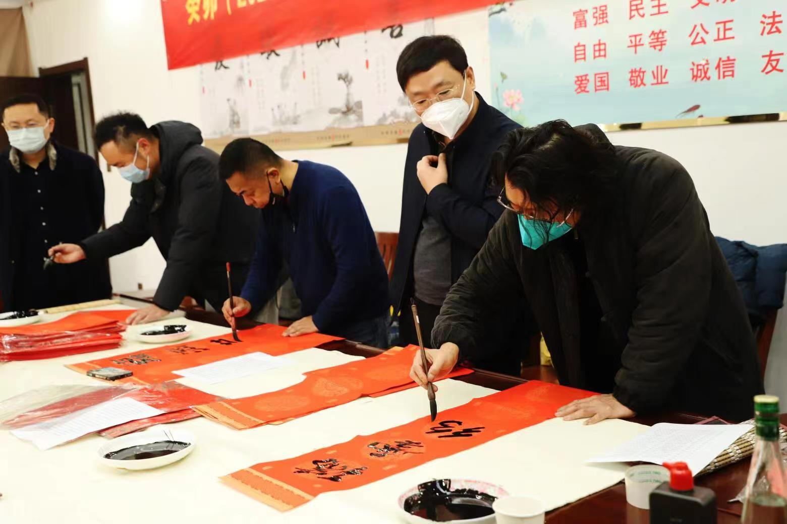 江苏扬州瓜洲镇：品味“诗词歌赋” 让党员冬训充满“诗意”