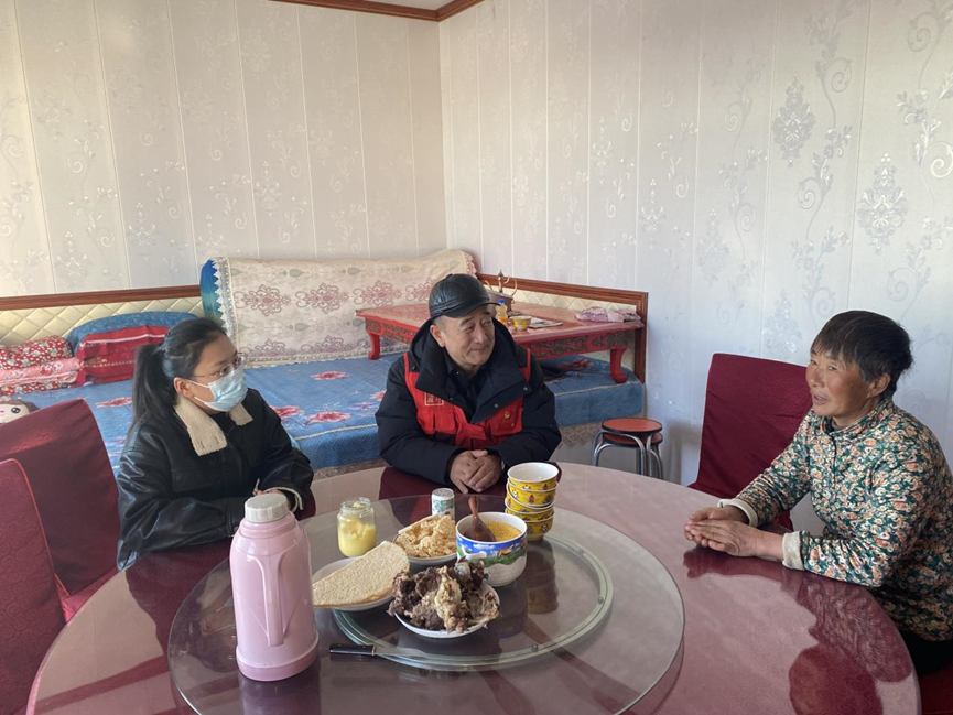内蒙古鄂尔多斯市鄂托克旗苏木图驻村第一书记|阿日宾德力格尔：用实干彰显初心使命